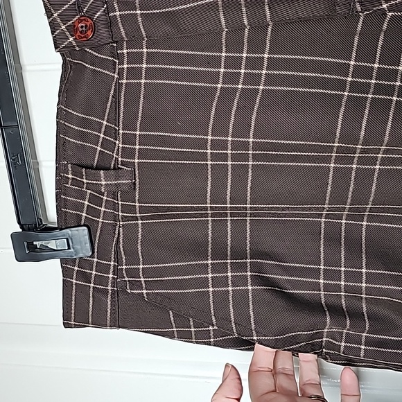O'Neill sz 34 brown plaid shorts - Picture 3 of 15